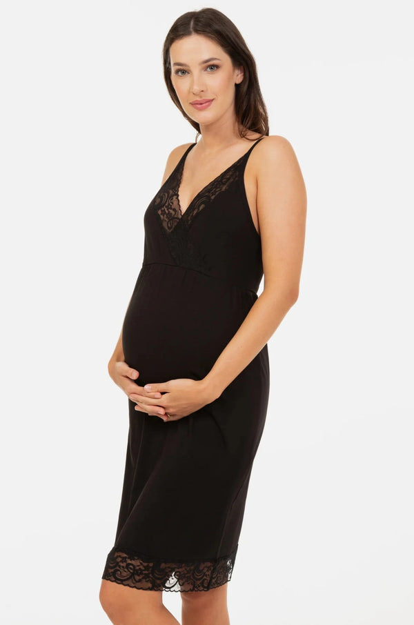 Нощница за бременни и кърмещи с дантела