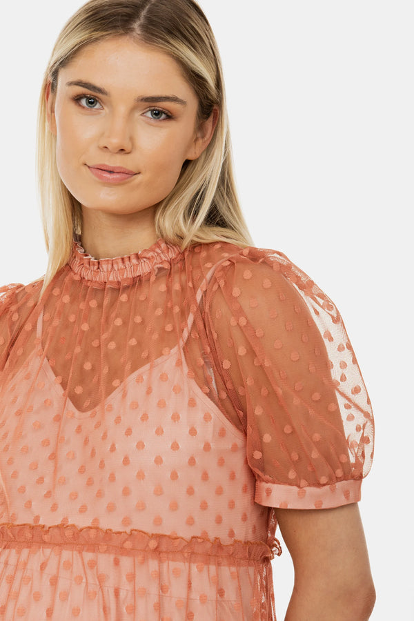 Ефирна рокля за бременни от тюл на точки - прасковена