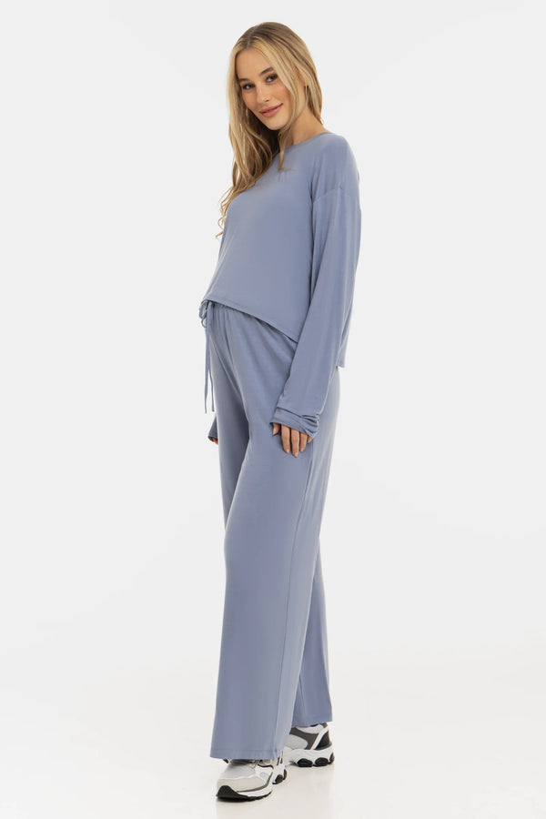 Мек разкроен панталон за бременни от модал - пастелносин