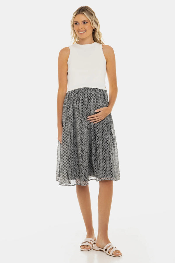 Елегантна рокля с бял памучен рипсен топ и ефирна пола