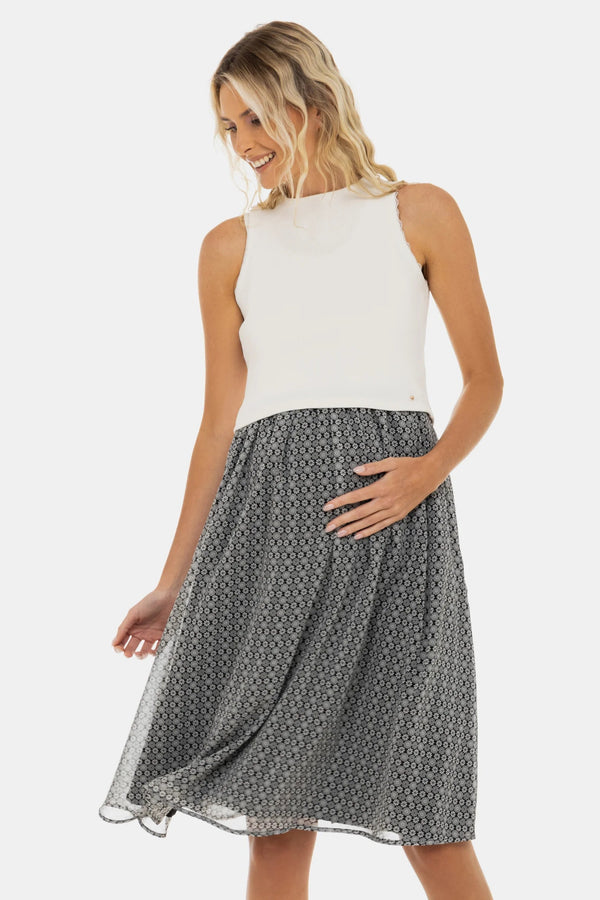 Елегантна рокля с бял памучен рипсен топ и ефирна пола