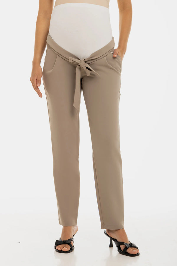 Елегантен бежов панталон за бременни с плохи