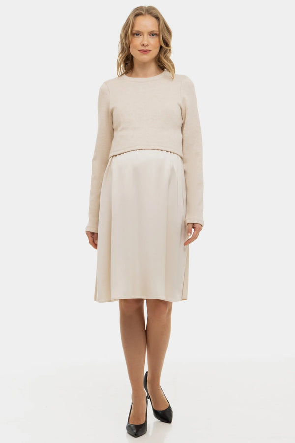 Сатенена рокля с пуловер за бременни и кърмещи - бежова