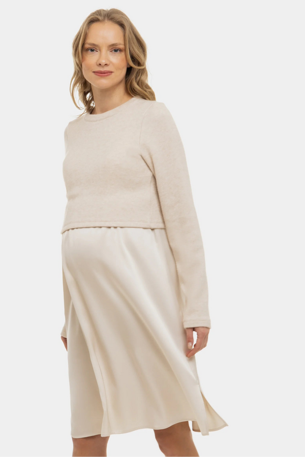 Сатенена рокля с пуловер за бременни и кърмещи - бежова