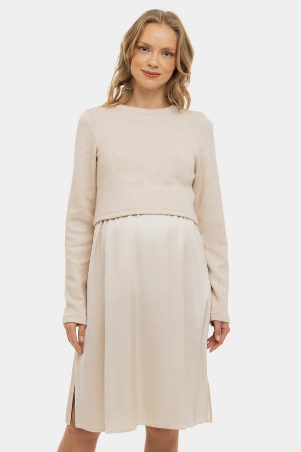 Сатенена рокля с пуловер за бременни и кърмещи - бежова
