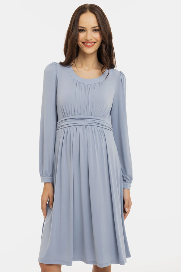 Елегантна рокля за бременни с набори - пастелносиня