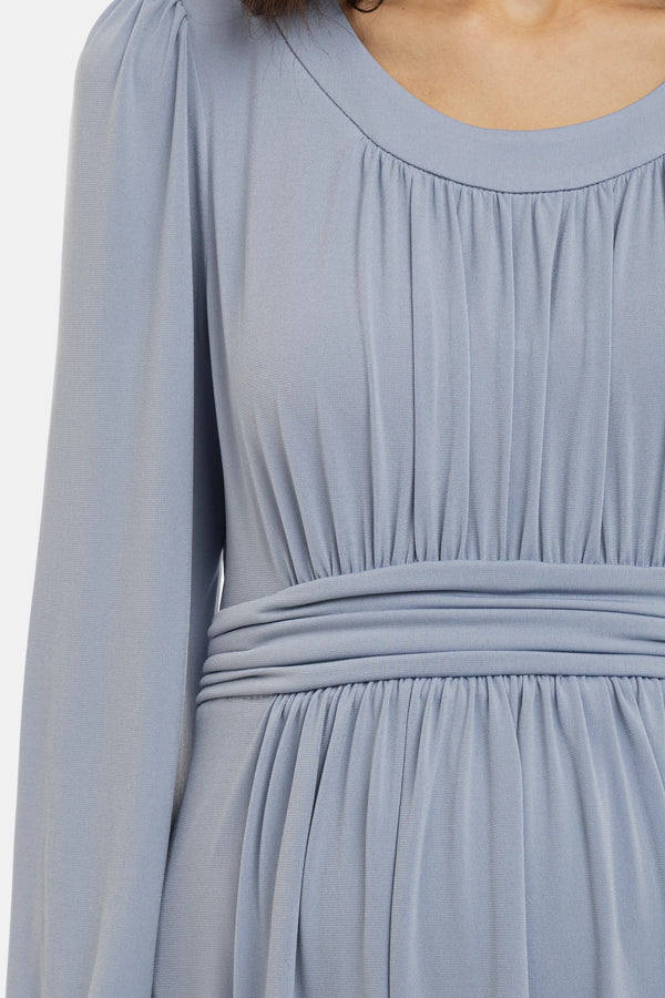 Елегантна рокля за бременни с набори - пастелносиня