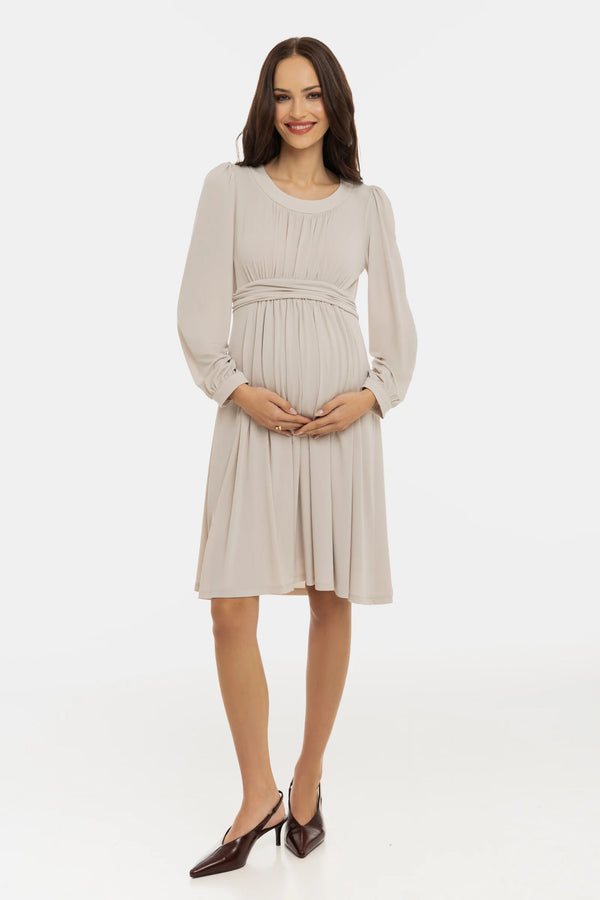 Елегантна рокля за бременни с набори - бежова