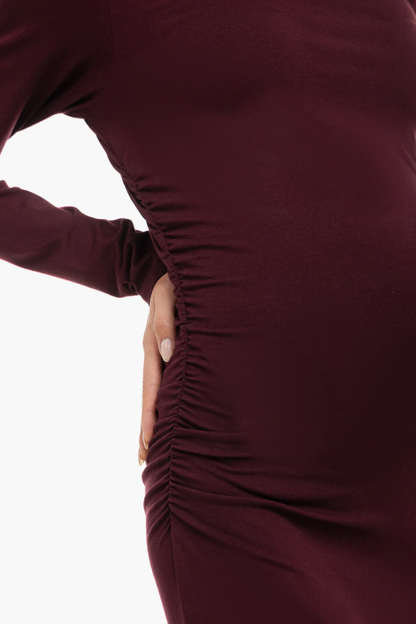 Елегантна дълга рокля с набори - бордо