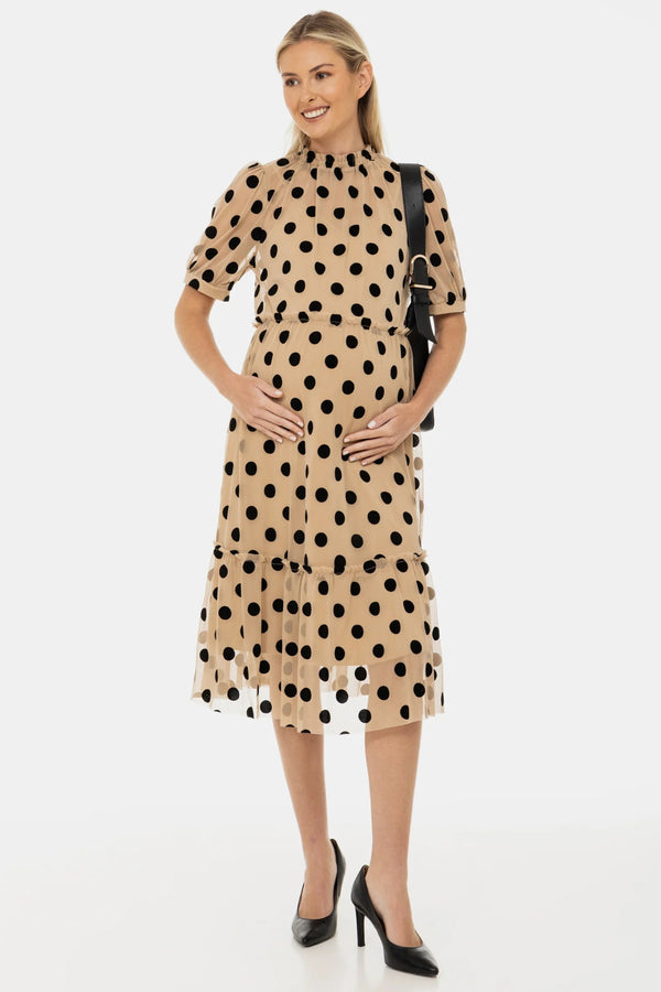 Ефирна рокля за бременни от тюл на точки - бежова
