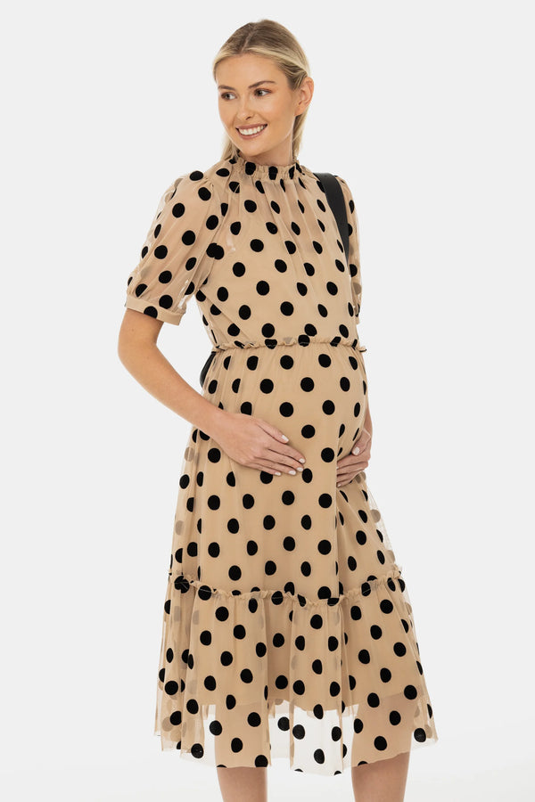 Ефирна рокля за бременни от тюл на точки - бежова