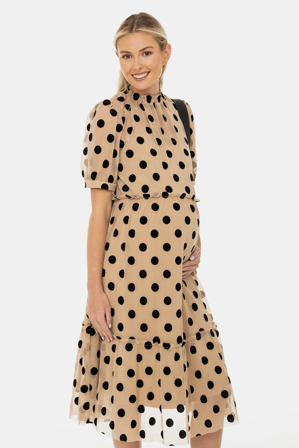 Ефирна рокля за бременни от тюл на точки - бежова