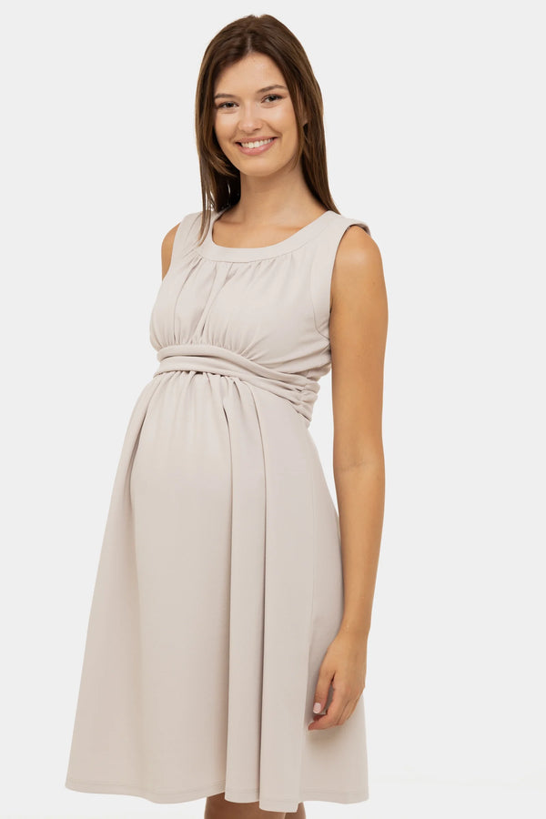 Елегантна рокля с набори за бременни - светлобежова