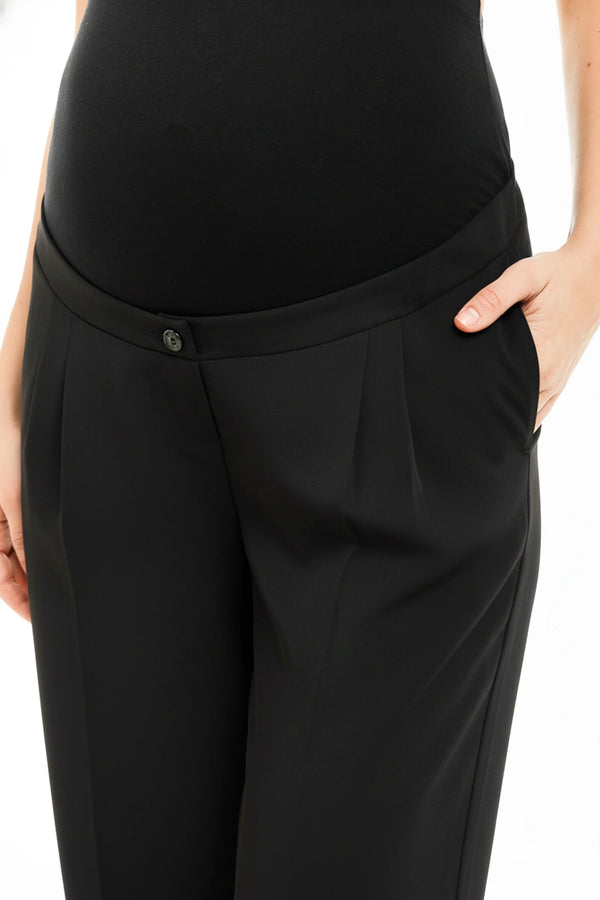 Разкроен черен панталон с плохи за бременни