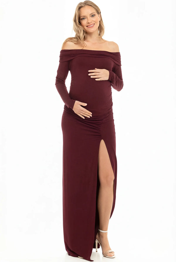 Дълга елегантна рокля с паднали рамене - бордо