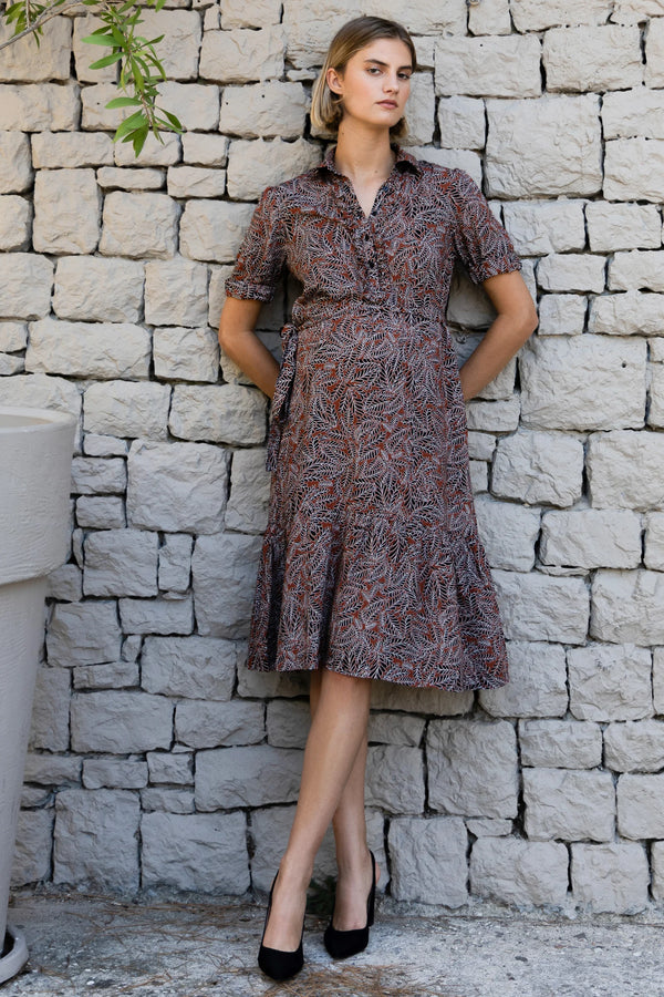 Рокля за бременни и кърмещи с яка с волани - кафява