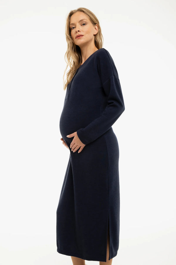 Дълга плетена рокля за бременни и кърмещи - тъмносиня