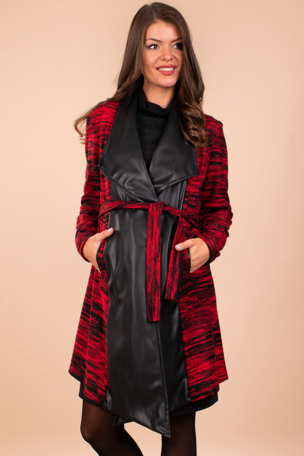 Дълга жилетка за бременни с кожена предна част