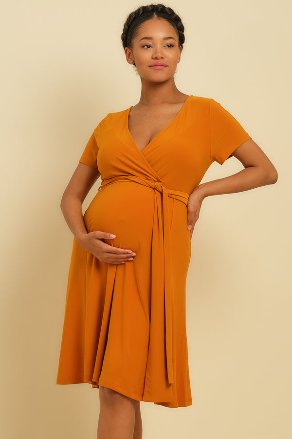 Разкроена рокля за бременни и кърмещи